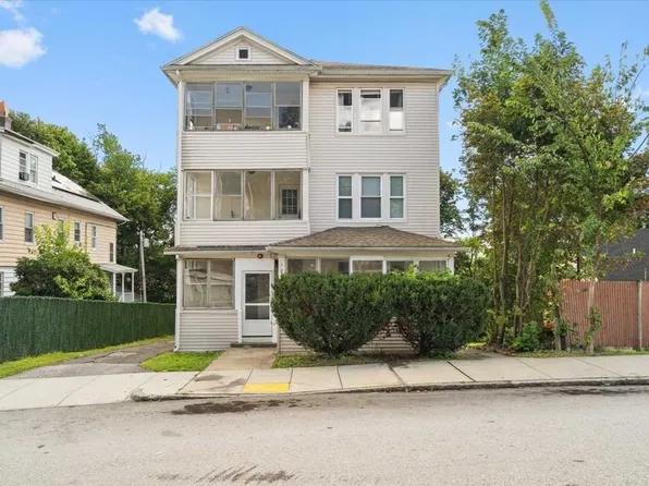 121 Illinois St, Worcester, MA 01603