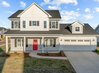 162 Bourbon St, Raeford, NC 28376