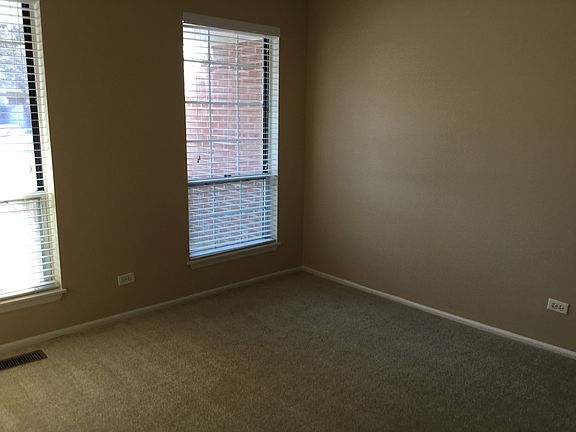 5th image of 105 Orrington Ct