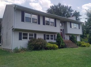 469 County Road 519, Stewartsville, NJ 08886