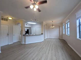 911 N Orange Ave APT 536, Orlando, FL 32801