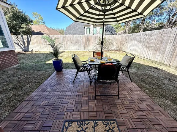 10710 Jenny Anne Lane, Houston, TX 77070