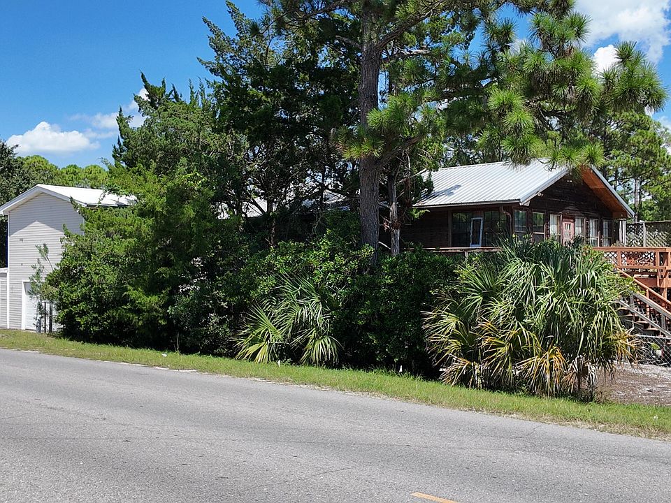 1st image of 13 Country Club Dr