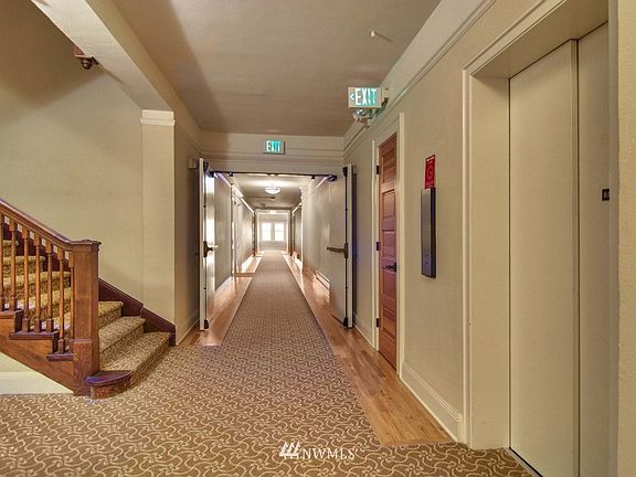 5th image of 219 N Tacoma Avenue #01