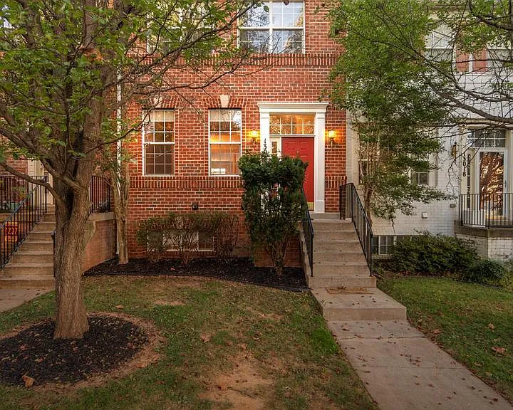 13016 Town Commons Dr — Photo 8
