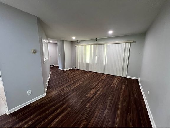 2nd image of 6104 W Pages Ln