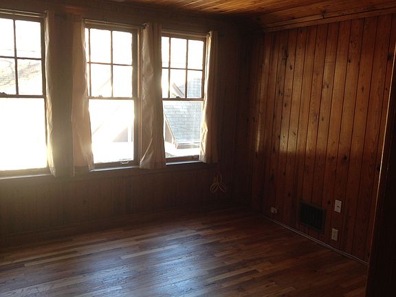 Upstairs BR #1