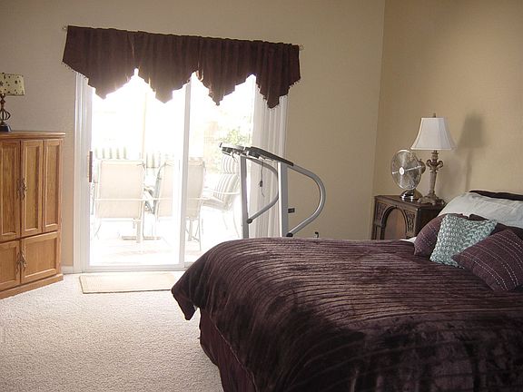 5th image of 615 Heathrow Dr