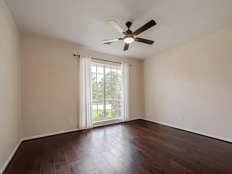 20819 Autumn Redwood Way — Photo 27