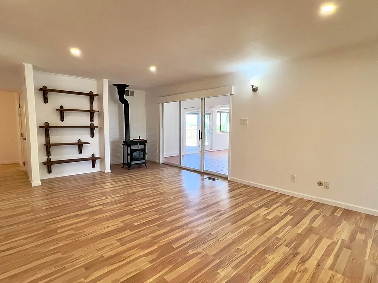 Reata Rd — Photo 21