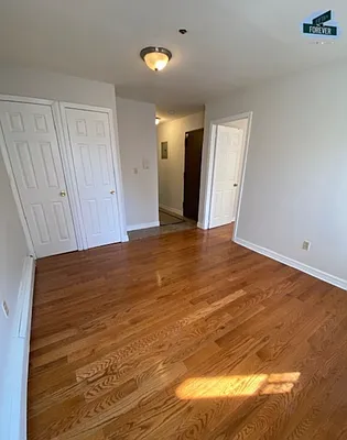 Rented by Fifth & Forever LLC | media 24