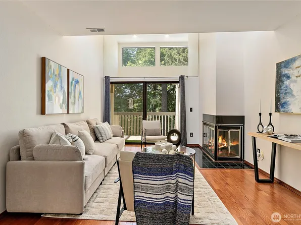 10819 NE 37th Place #332, Bellevue, WA 98004