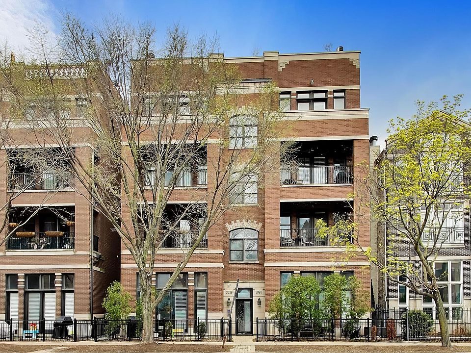1st image of 3028 N Sheffield Ave APT 4S