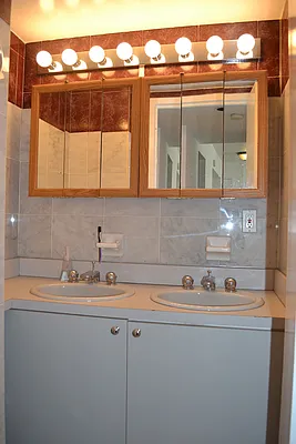 Rented by Tabak Real Estate | media 21