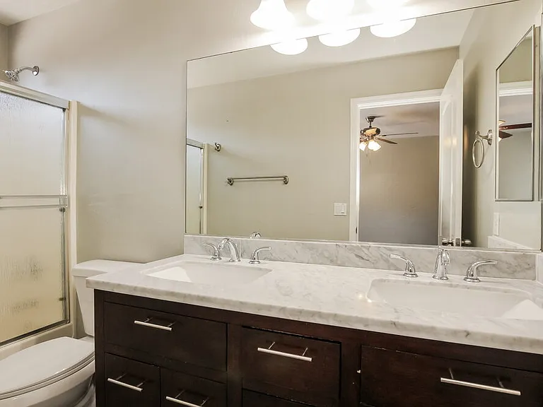 12417 W Larkspur Rd — Photo 10