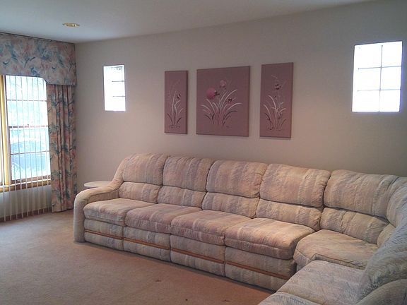 3rd image of 6301 N Neenah Ave