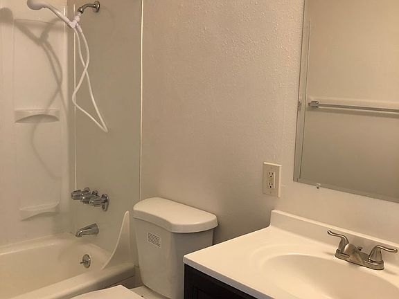 4th image of 1615 E 10th St #2
