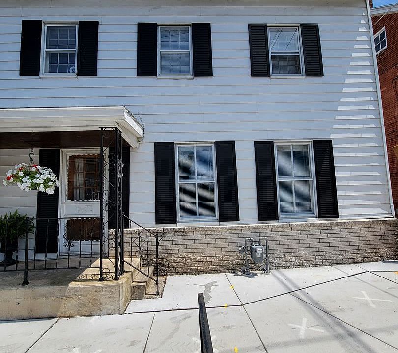 1st image of 133 N Carlisle St