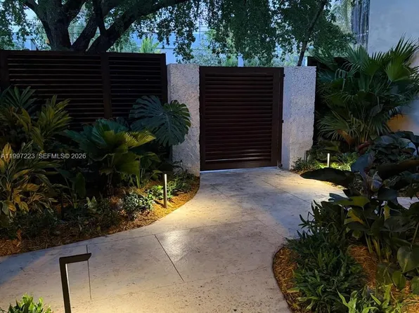 3000 Bird Ave APT 3C, Miami, FL 33133