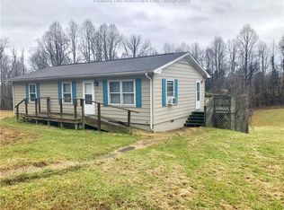 284 Irvine Ln, Point Pleasant, WV 25550