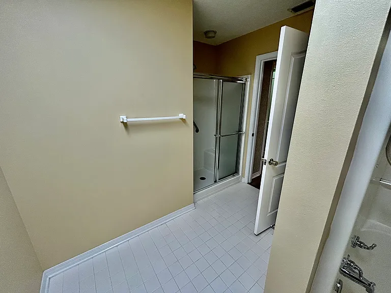 640 Wedgewood Dr — Photo 37