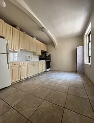 140-70 Ash Avenue