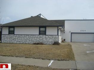 2414 Farmstead St, Wichita, KS 67220