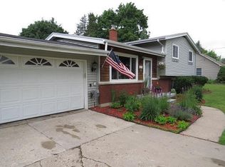 509 Bush St, Linden, MI 48451