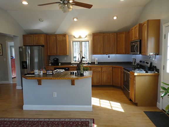3rd image of 13 Hall Road