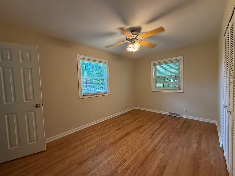 1 Murray Hill Dr — Photo 9