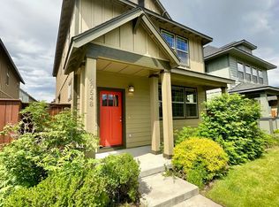 20548 Gloucester Ln, Bend, OR 97701