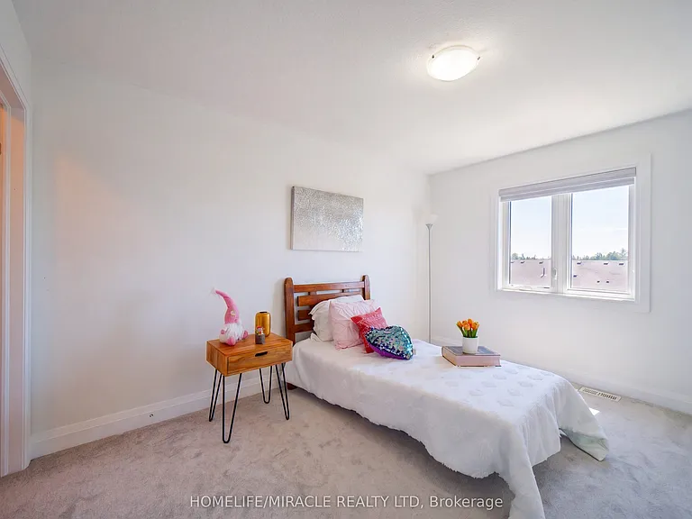 10 Sportsman Hill St — Photo 39