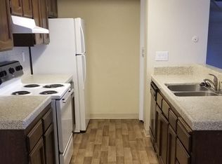 3306 Alexander Dr APT 20, Redding, CA 96002