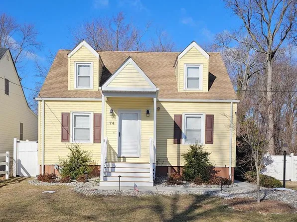 74 Ribsam St, Hamilton, NJ 08619