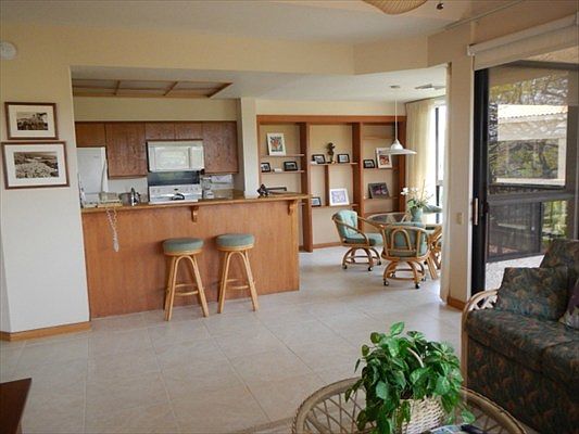 5th image of 69-1035 Keana Pl APT 337