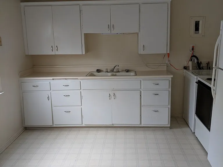 1124 Edgar St #A — Photo 5