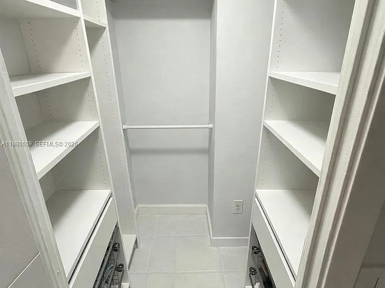 2750 NE 183rd St #606 — Photo 20