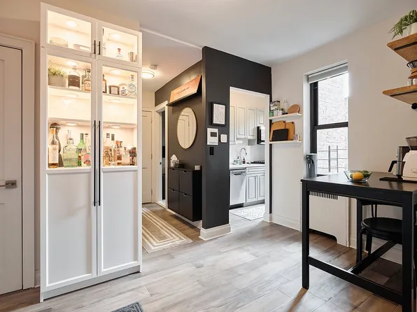 95 Park Ter E APT 3A, New York, NY 10034