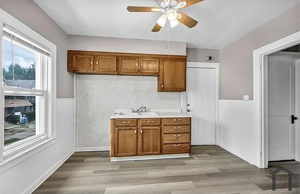 12730 Barrington Ave #UPPER — Photo 24