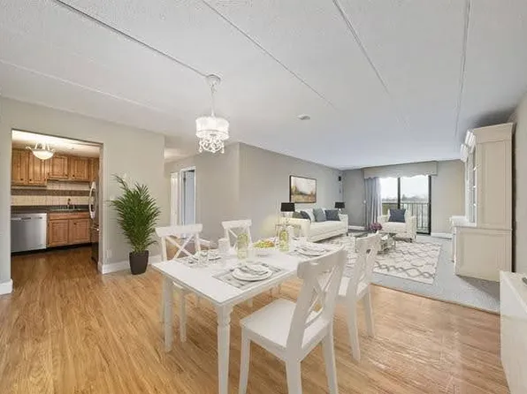 165 Quincy Shore Dr #62, Quincy, MA 02171
