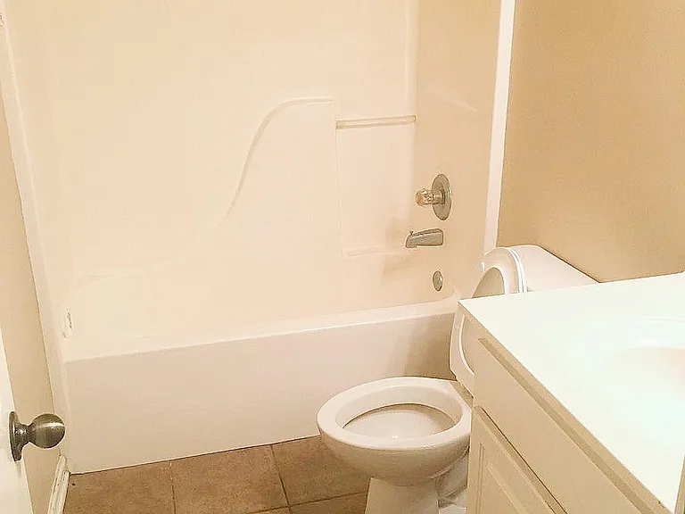 5143 Eastbay Dr — Photo 6