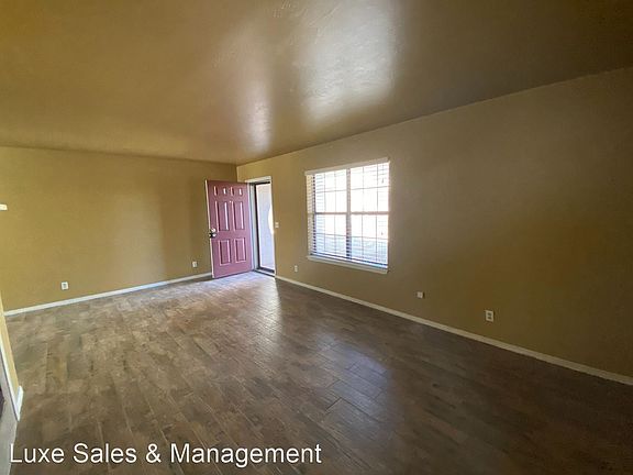 3rd image of 11140 N Stratford Dr #514