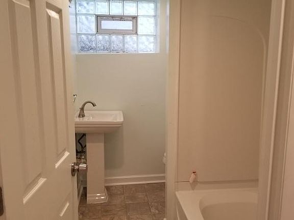 2nd image of 213 Perrin St APT 3