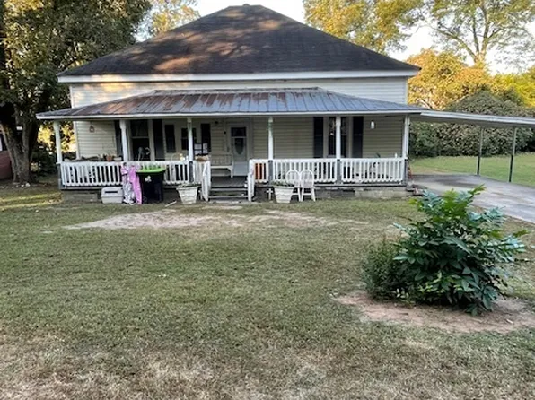 30 S 8th Ave, Woodland, GA 31836