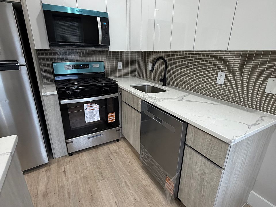 1st image of 330 50th St #46D
