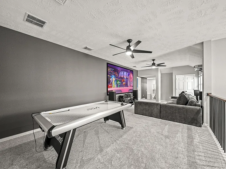 4703 Oxbow Cir W — Photo 28
