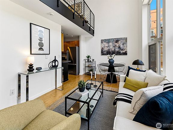 4th image of 2324 1st Avenue #214