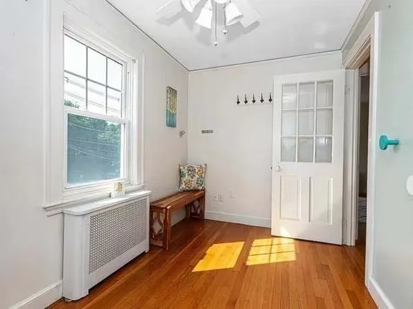 71 Lake St Floor 3, Arlington, MA 02474