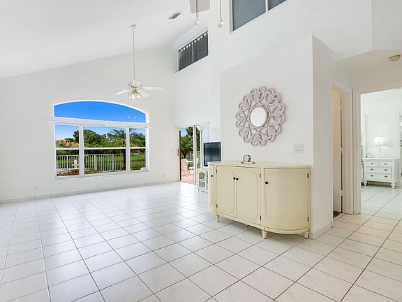 04_Image_4_of_42_mls