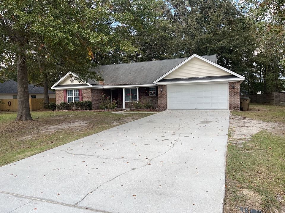 1st image of 295 Creekside Cir